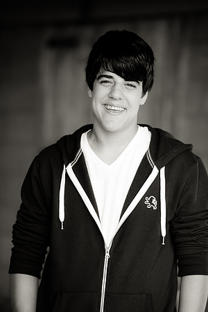 Logan (7 of 27)